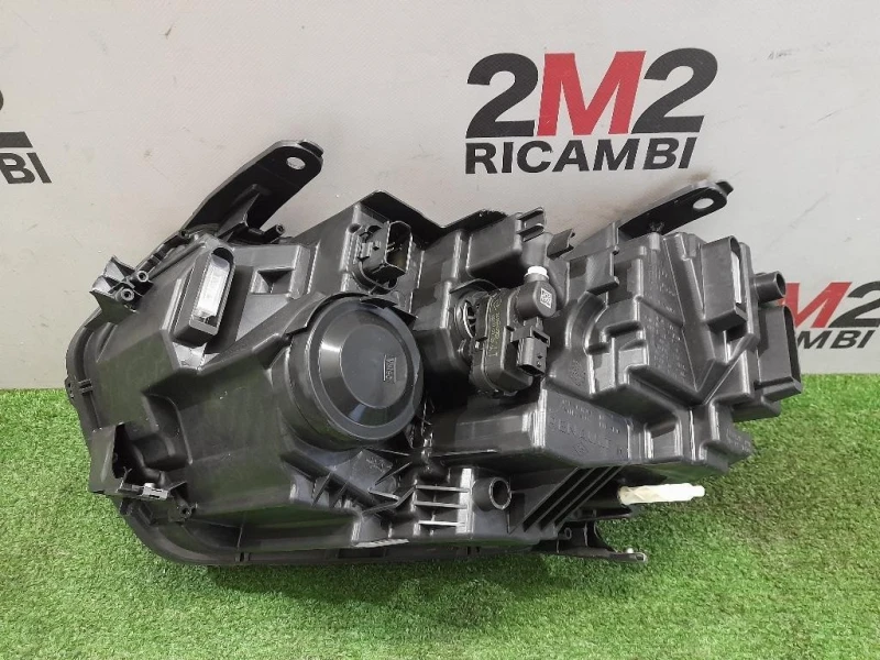 Proiettore ANT DX 260101613R Dacia Duster II 2018