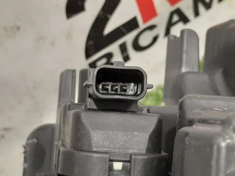 Proiettore ANT DX 260106194R Dacia Duster II 2018