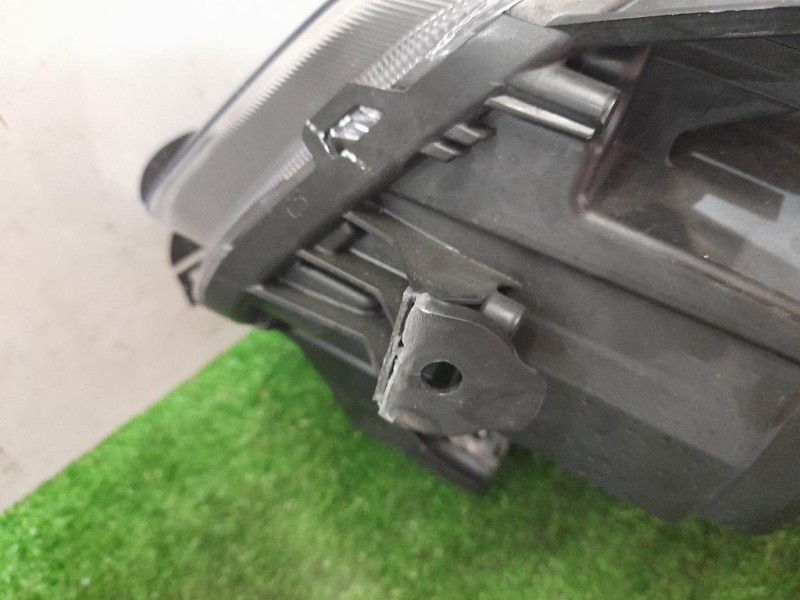 Proiettore ANT DX 260109550R Dacia Duster II 2021