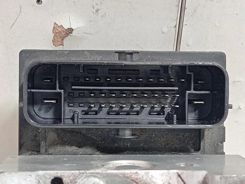 Pompa ABS ANT 13282282 Opel Corsa D 2011