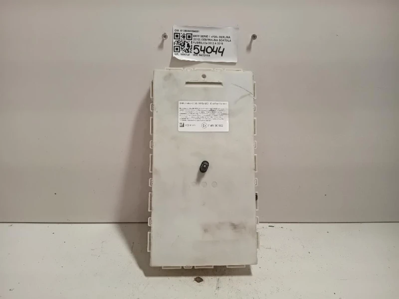 Centralina Scatola Fusibili 6135930354601 Bmw Serie 1 F20 Berlina 2012
