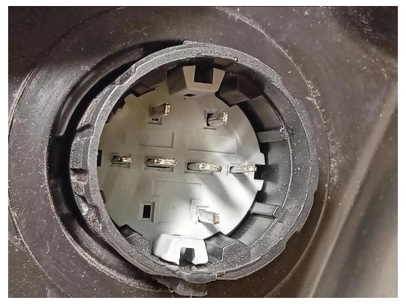 Proiettore ANT DX 10490748 Fiat Doblò III 2015