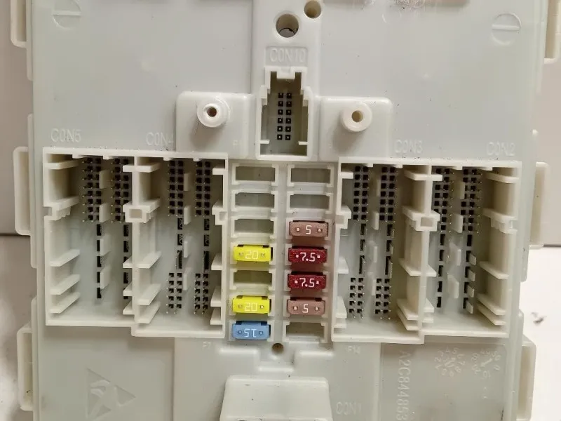 Centralina Scatola Fusibili 61358800387 Bmw Serie 5 G30 Berlina 2016