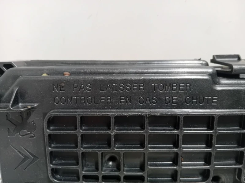 Centralina Scatola Fusibili 9667199680 Citroen C3 Picasso 2013