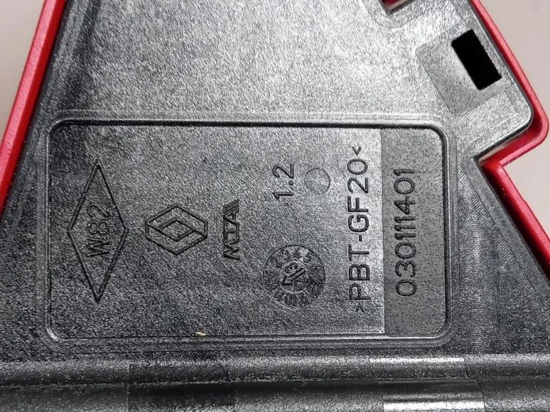 Centralina Scatola Fusibili 030111401 Dacia Duster II 2021