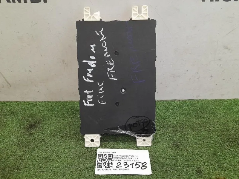 Centralina Scatola Fusibili 68154472AB Fiat Freemont 2011