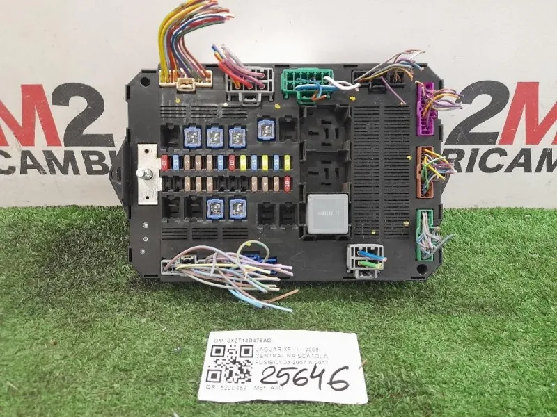 Centralina Scatola Fusibili 8X2T14B476AD Jaguar XF I 2008