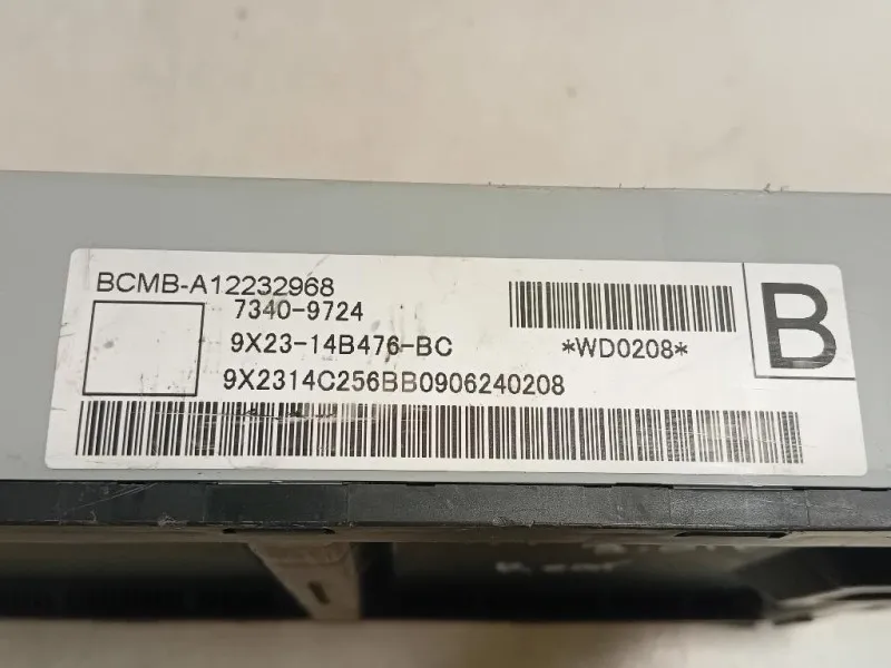 Centralina Scatola Fusibili 8X23-14B476-BC Jaguar XF I 2011