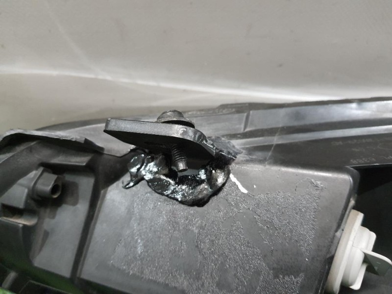 Proiettore ANT DX C1BB13W029AD Ford Fiesta VI 2012