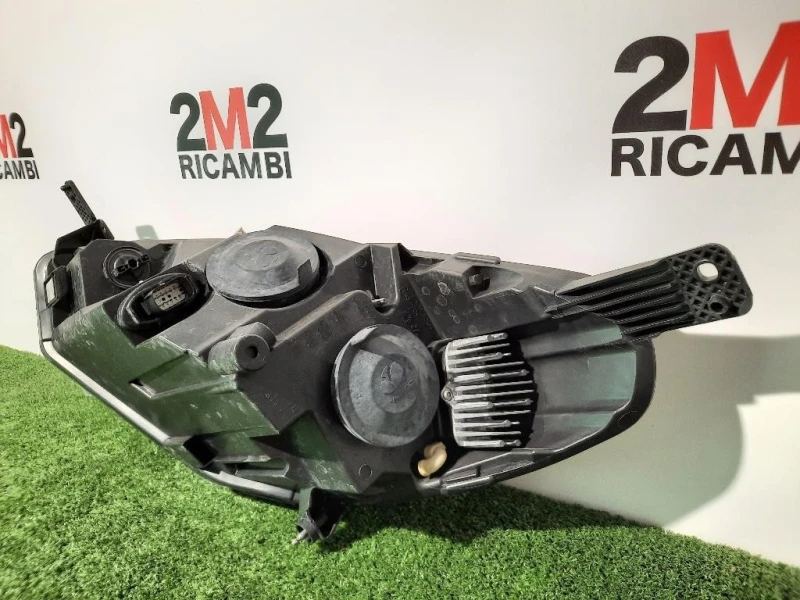 Proiettore ANT DX H1BB-13W029-CD Ford Fiesta VII 2017