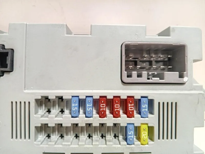 Centralina Scatola Fusibili CPLA-14Q073-AA Land Rover Range Rover Evoque I 2015