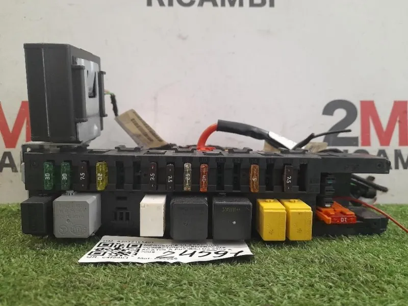 Centralina Scatola Fusibili A2035453401 Mercedes Classe CLK C209 2003