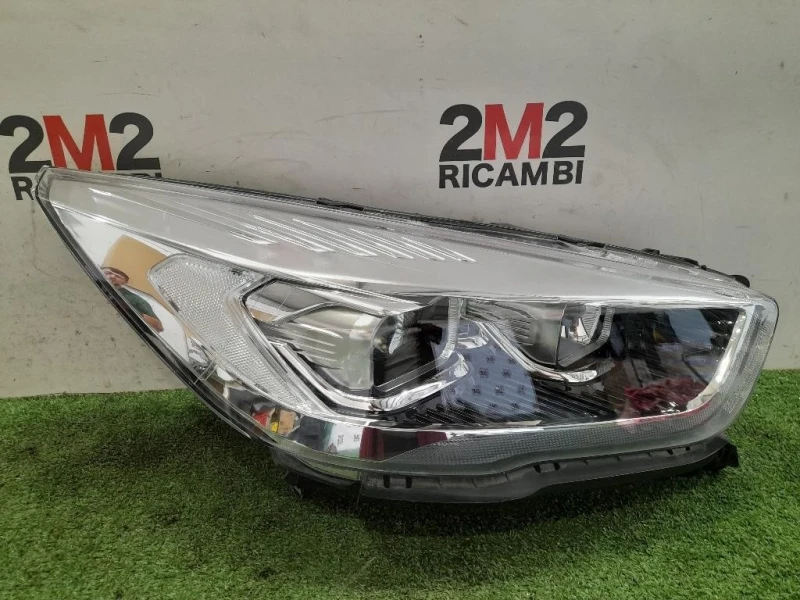 Proiettore ANT DX GV4113D154BH Ford KUGA II 2016