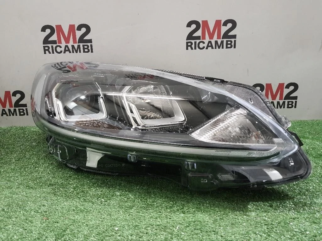 Proiettore ANT DX LV4B13W029AF Ford KUGA III 2020