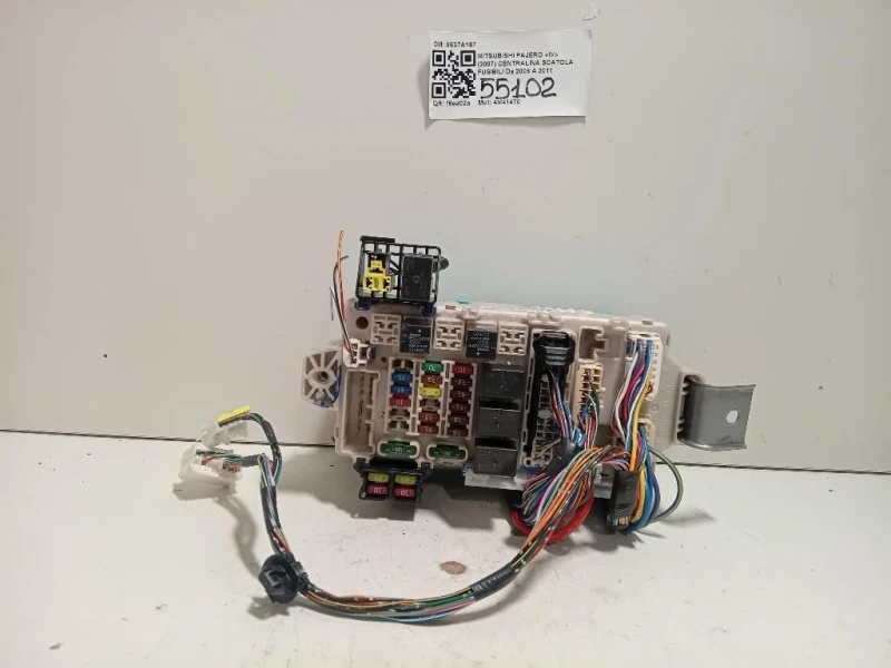 Centralina Scatola Fusibili 8637A157 Mitsubishi Pajero IV 2007