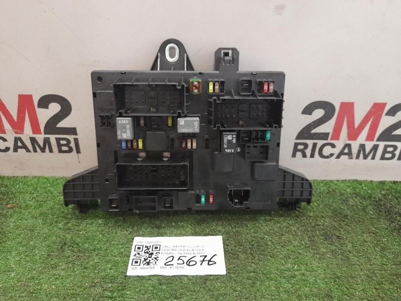 Centralina Scatola Fusibili 13302301 Opel Astra J 2010