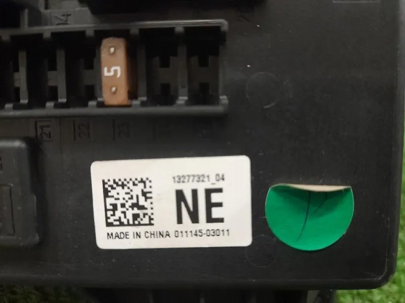 Centralina Scatola Fusibili 13277321 Opel Astra J SW 2010