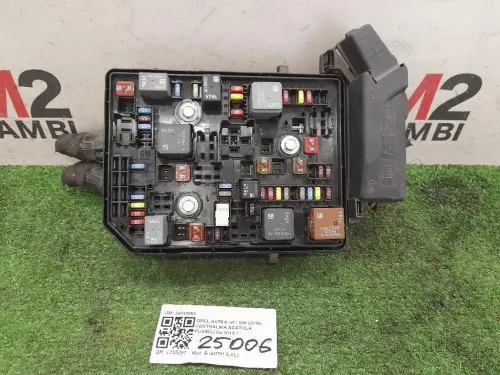Centralina Scatola Fusibili 39040853 Opel Astra K SW 2016