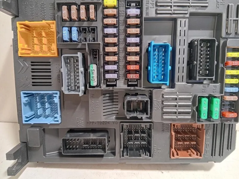 Centralina Scatola Fusibili 9830707680 Opel Corsa F 2019