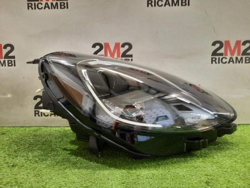 Proiettore ANT DX L1TB13100GH Ford PUMA II 2019