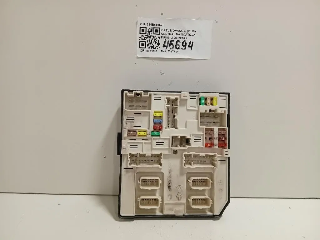 Centralina Scatola Fusibili 284B66852R Opel Movano B 2010