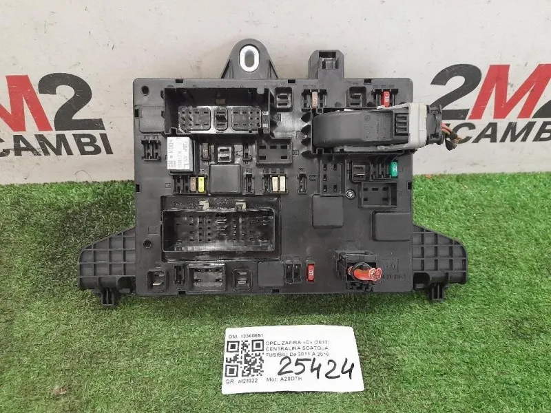 Centralina Scatola Fusibili 13368651 Opel Zafira C 2012