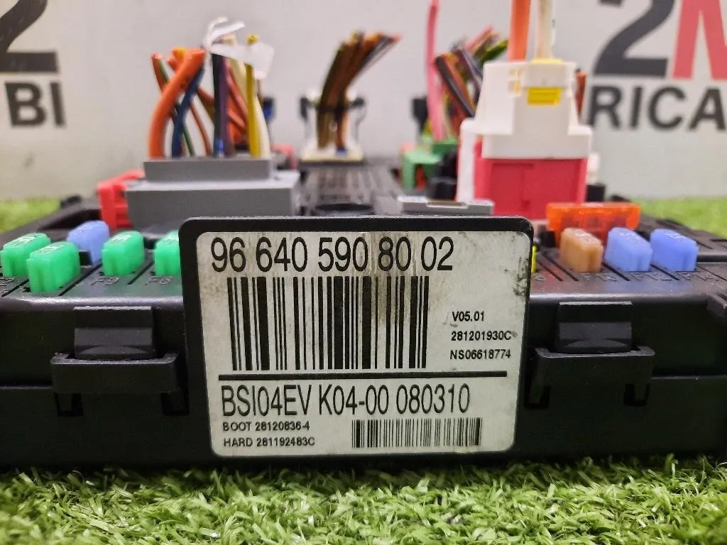 Centralina Scatola Fusibili 9664059080 Peugeot 3008 I 2009