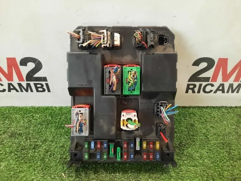 Centralina Scatola Fusibili 9651196780A Peugeot 307 CC 2001