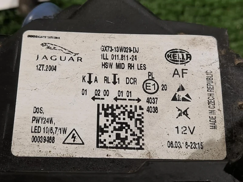 Proiettore ANT DX GX73-13W029-DJ Jaguar XE 2015