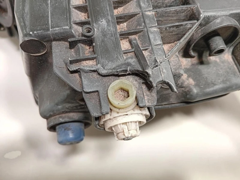 Proiettore ANT DX GX73-13W029-DJ Jaguar XE 2015