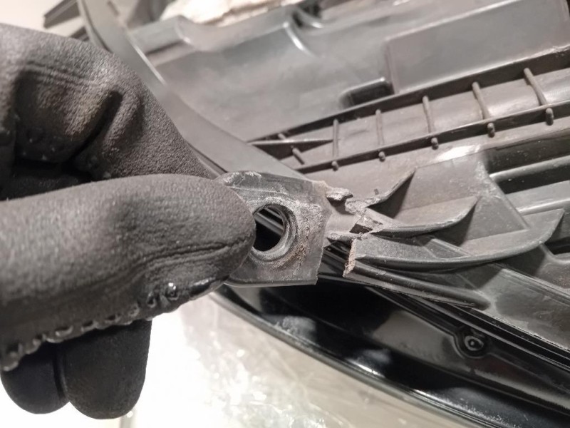 Proiettore ANT DX GX73-13W029-DE Jaguar XE 2015