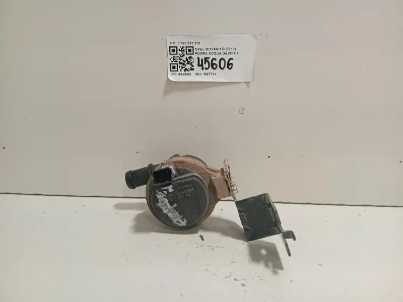 Pompa Acqua 0 392 023 219 Opel Movano B 2010