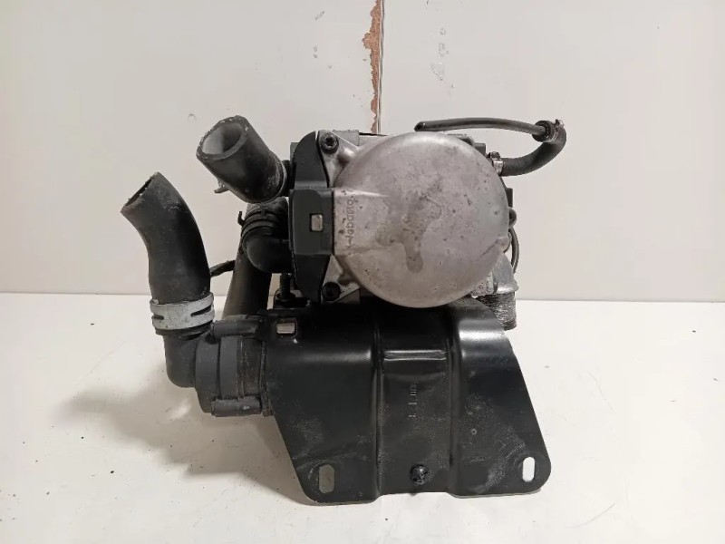 Pompa Acqua Riscaldatore Autonomo AH22 70G308AE Land Rover Range Rover Sport II 2009