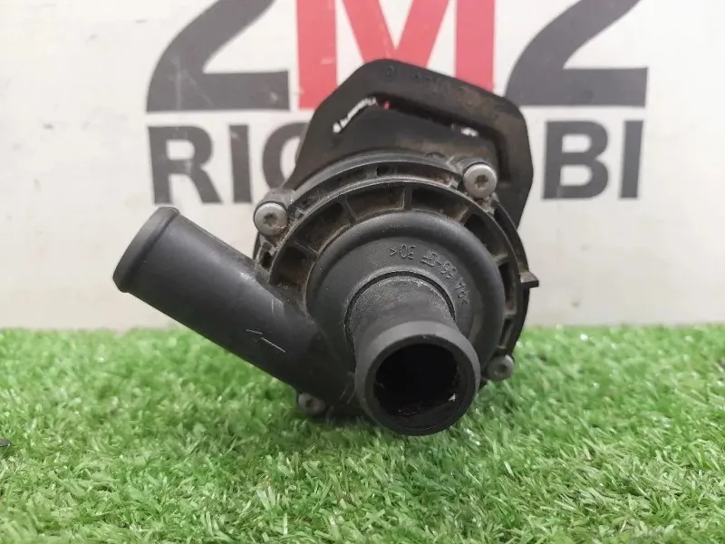 Pompa Acqua Supplementare A1718350064 Mercedes Classe R W251 2006