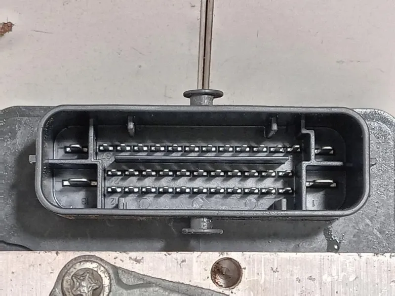 Pompa ASR ANT 323666362 Opel Astra K 2016