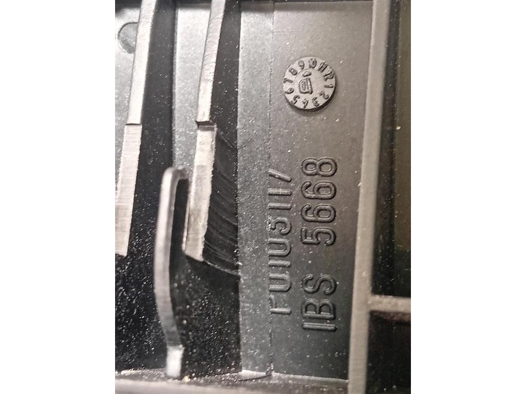 Bracciolo Console Centrale A17168000399D49 Mercedes Classe SLK R171 2004