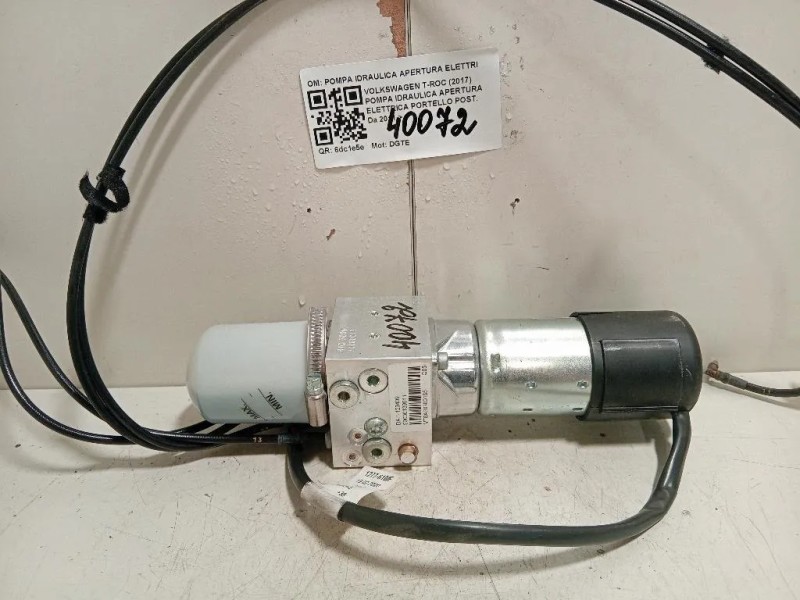 Pompa Idraulica Apertura Elettrica Portello POST POMPA IDRAULICA APERTURA ELETTRICA TETTO Volkswagen T-roc 2017