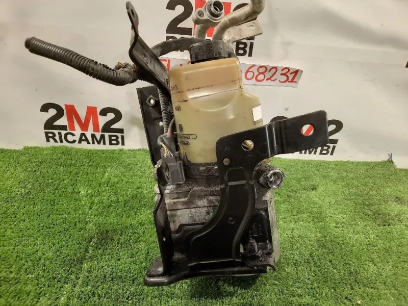 Pompa Servosterzo 3M51-8K738-A Ford Focus II 2005