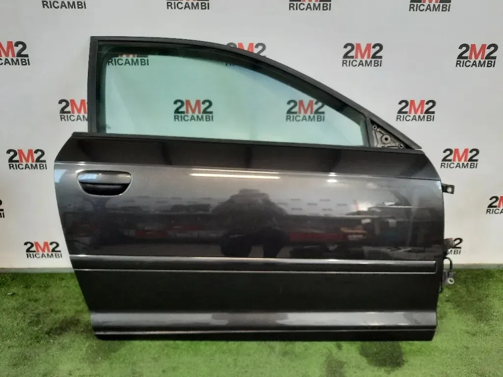 Porta ANT DX 8P3831052D Audi A3 8P1 2008
