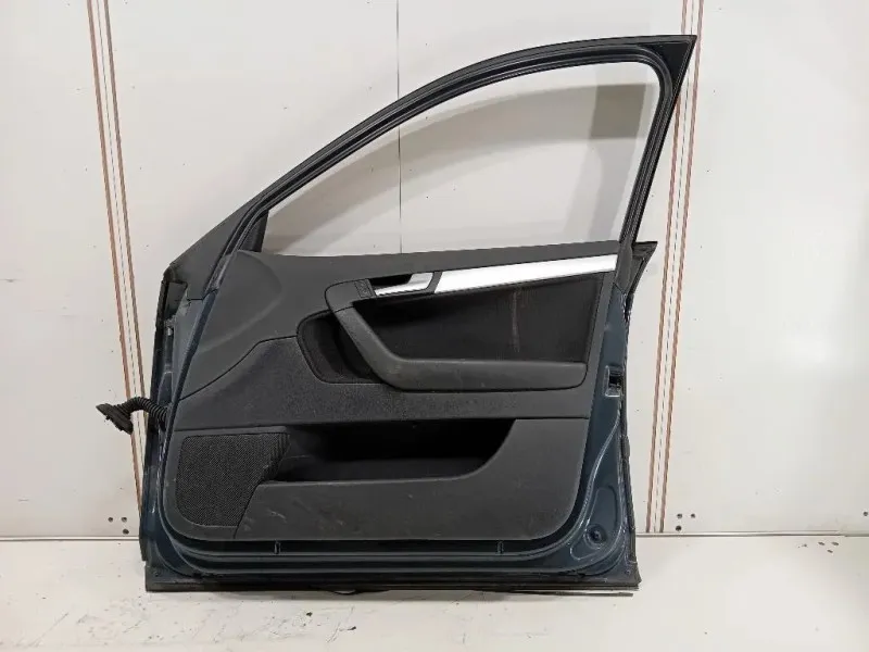 Porta ANT DX 8P4831052A Audi A3 8PA Sportback 2010