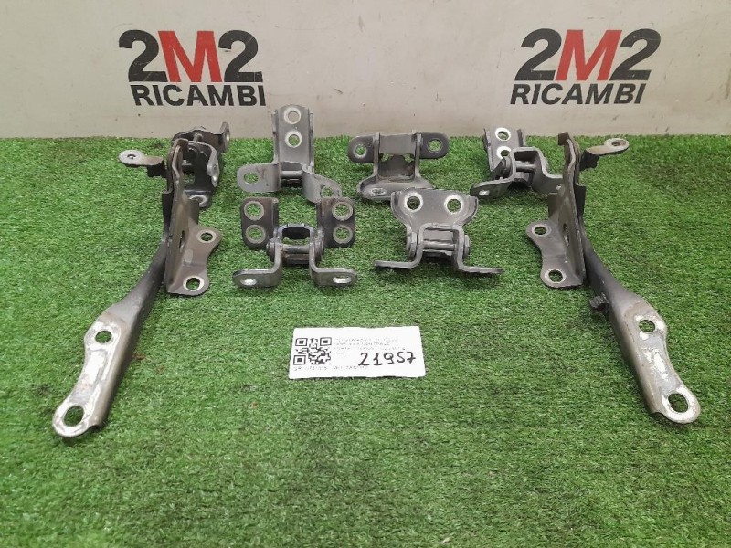 Cerniera Centrale Portello POST Toyota RAV 4 III 2006