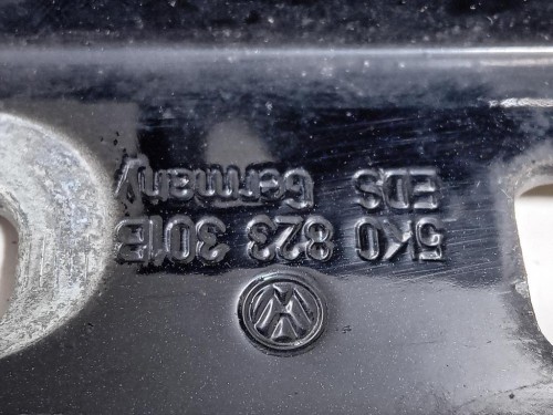 Cerniera Cofano ANT 5K0 823 301B DX+SX Volkswagen GOLF VI 2009