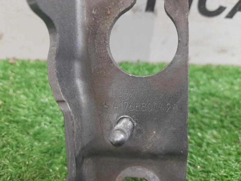 Cerniera Cofano ANT DX A1768800428 Mercedes Classe A W176 2015