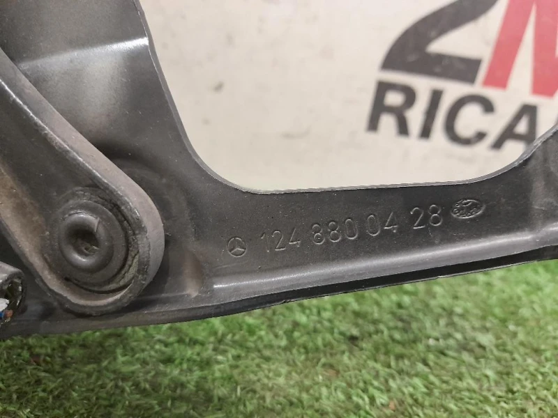 Cerniera Cofano ANT DX A1248800428 Mercedes Classe E W124 1985