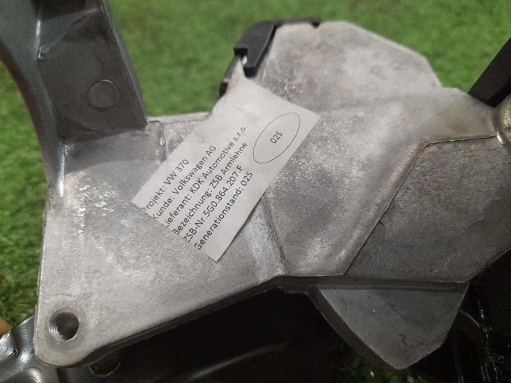 Bracciolo Console Centrale 5G0864207F Volkswagen GOLF VII 2017