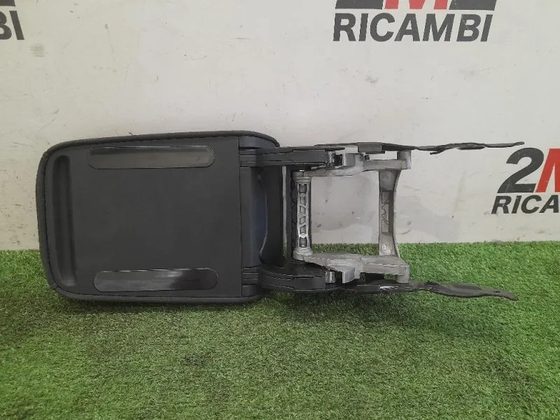 Bracciolo Console Centrale 5G0864207F Volkswagen GOLF VII 2017