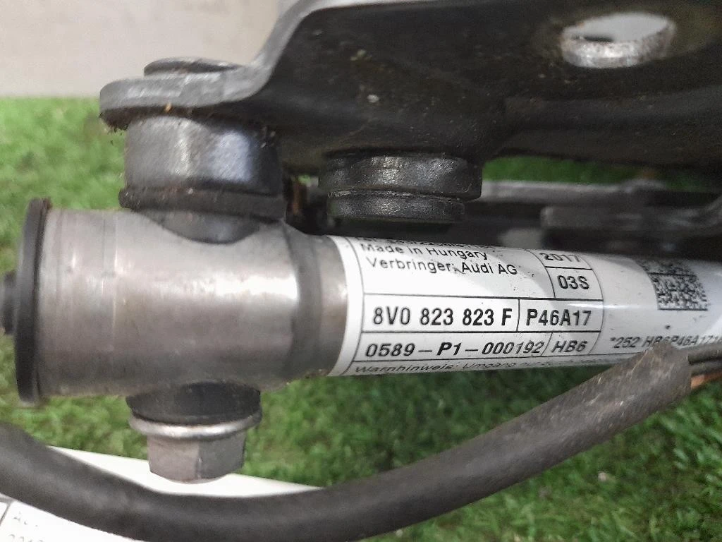 Cerniera Cofano ANT SX 8V0823301F 8V0823823F Audi A3 8VA Sportback 2012