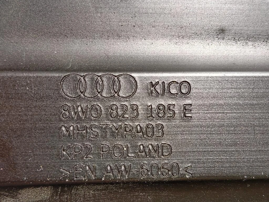 Cerniera Cofano ANT SX 8W0823185E Audi A4 8W5 Avant 2015