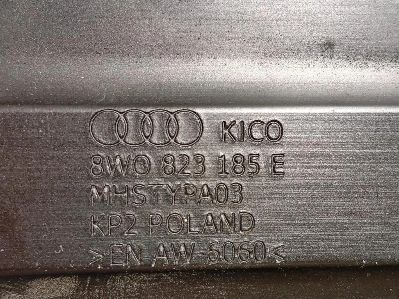 Cerniera Cofano ANT SX 8W0823185E Audi A4 8W5 Avant 2015