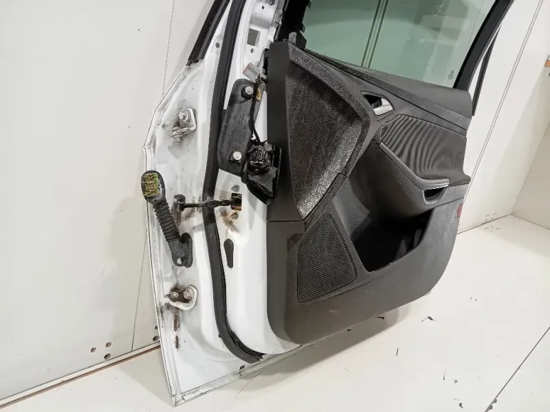 Porta ANT DX 2147844 Ford Focus IV SW 2011